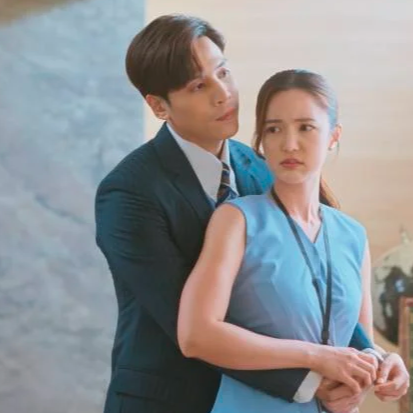 ดูฟรี เลขาคิม เวอร์ชั่นไทย บอสมั่นหน้ากับเลขาตัวตึง Dear My Secretary EP.15 เลขาคิม เวอร์ชั่นไทย นำแสดงโดย  "เจษ เจษฎ์พิพัฒ ติละพรพัฒน์" มาประกบคู่กับ "บัว นลินทิพย์ สกุลอ่องอำไพ"